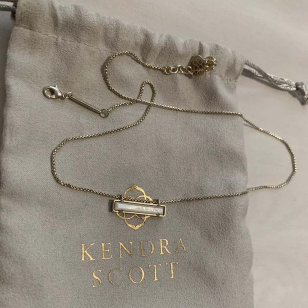 Kendra Scott Necklace